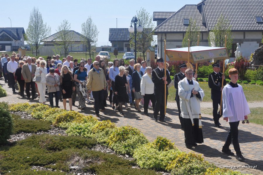 58 Procesja odpustowa.jpg